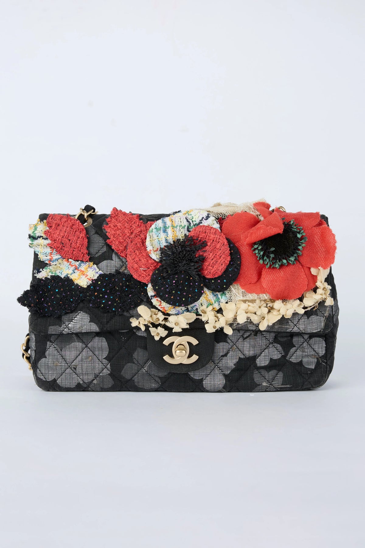 RARE SPRING 2010 CHANEL FLORAL APPLIQUE MEDIUM FLAP