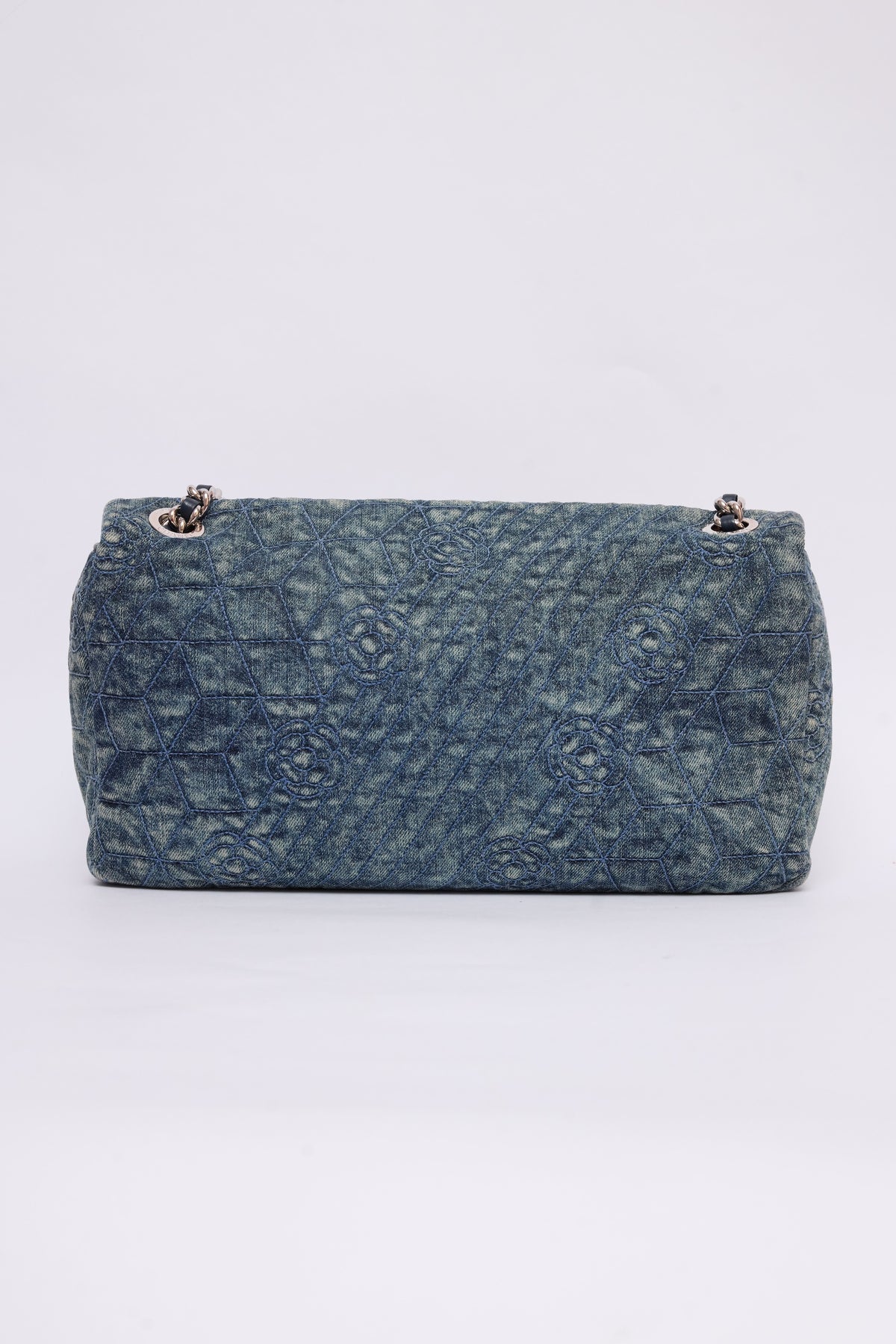 CHANEL DENIM CAMELLIA MEDIUM FLAP