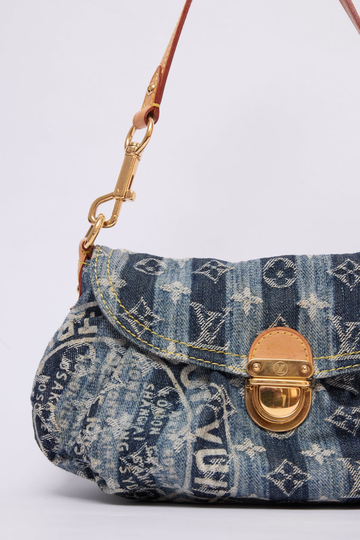 LOUIS VUITTON DENIM RAYE PLEATY