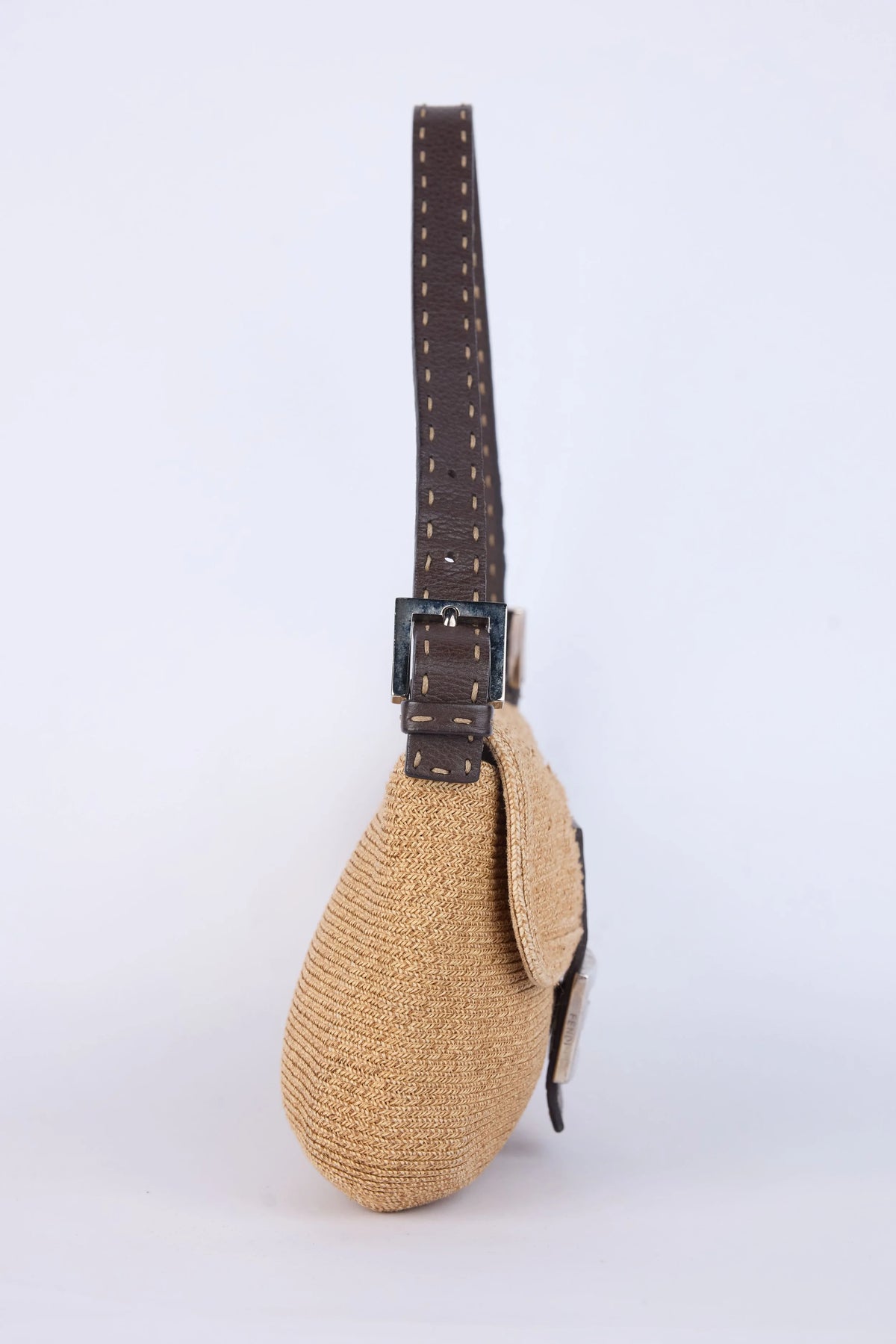 FENDI BROWN SELLERIA  LEATHER RAFFIA BAGUETTE SHOULDER BAG