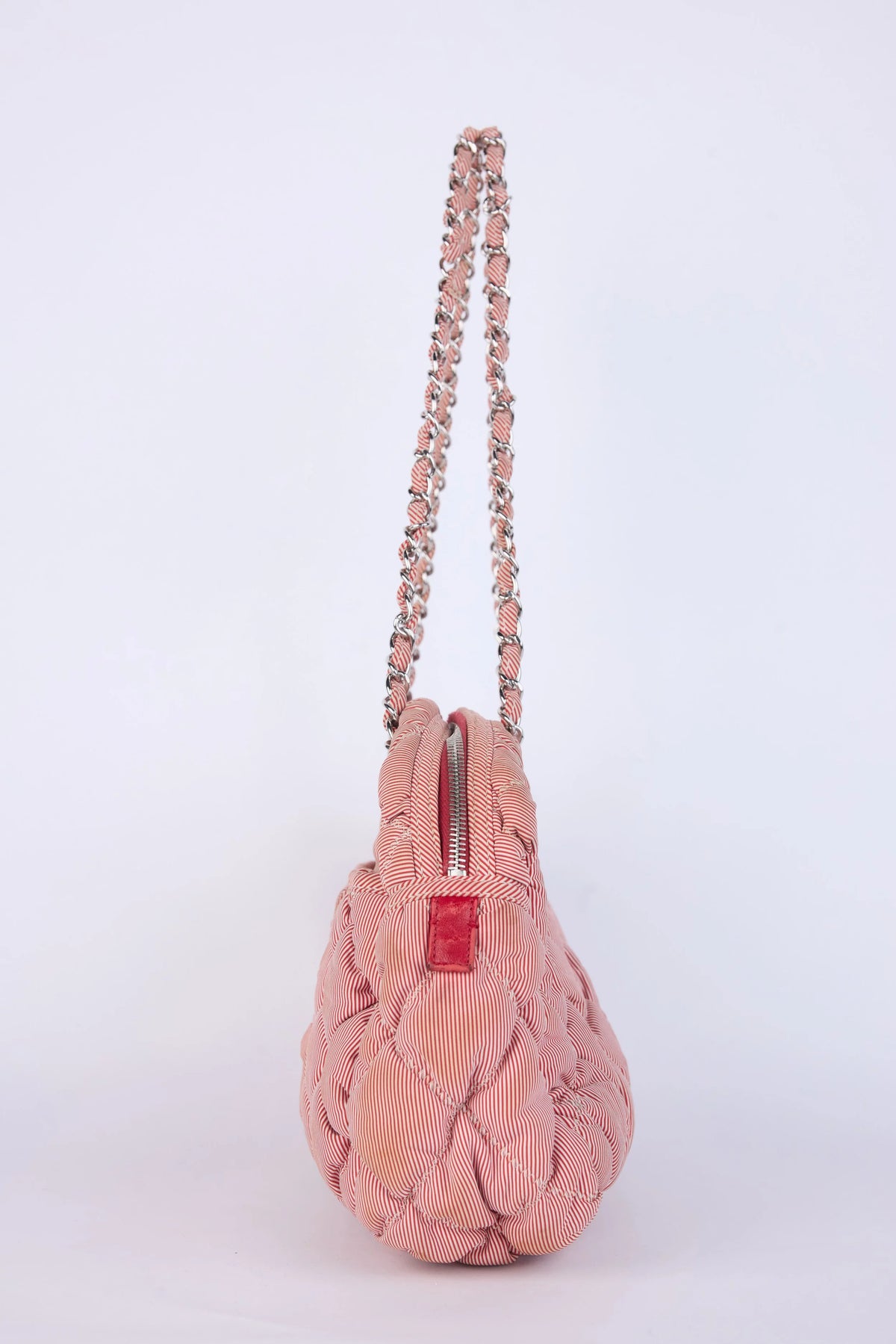 CHANEL BUBBLE QUILTED BAG RED