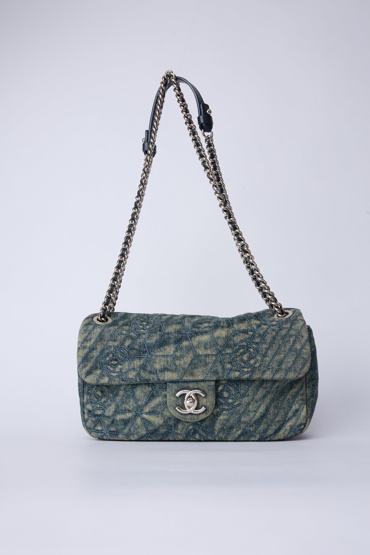 CHANEL DENIM CAMELLIA FLAP