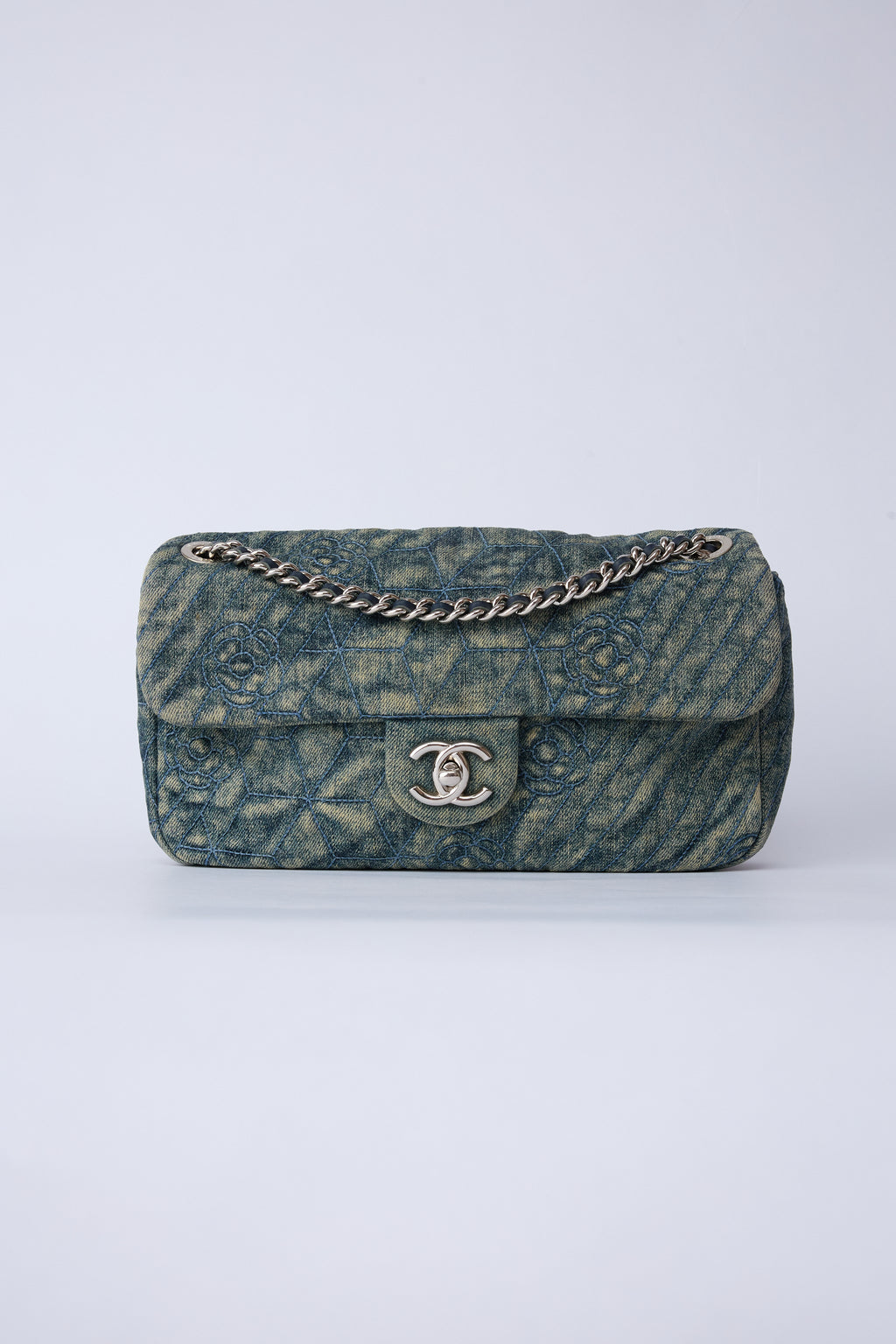 CHANEL DENIM CAMELLIA FLAP
