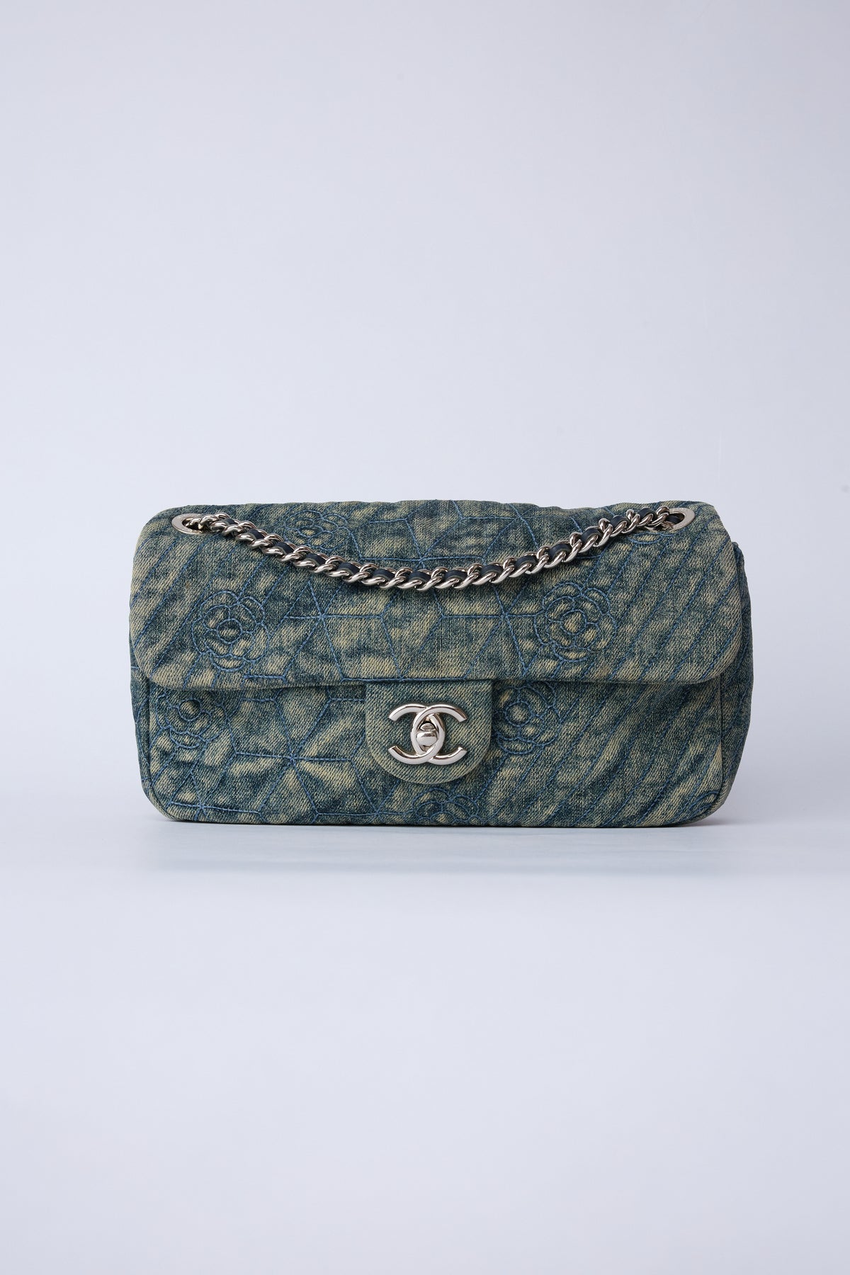 CHANEL DENIM CAMELLIA FLAP