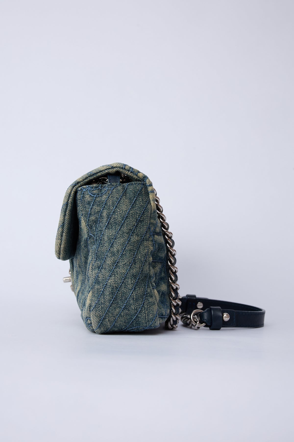 CHANEL DENIM CAMELLIA FLAP
