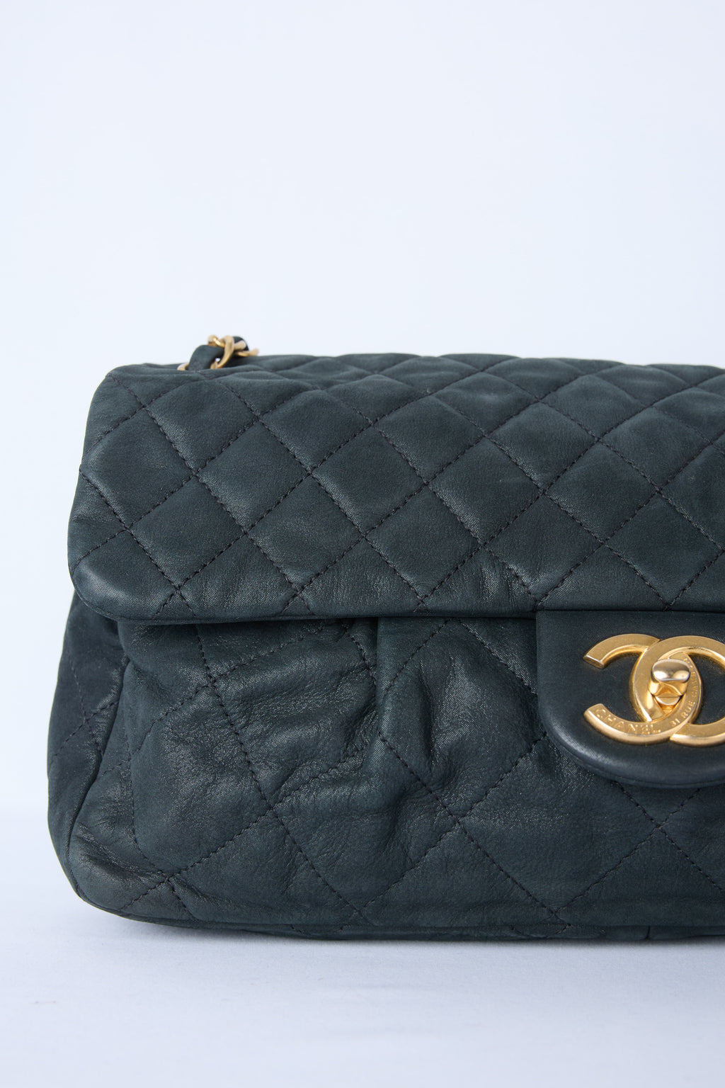 CHANEL CHIC QUILT FLAP