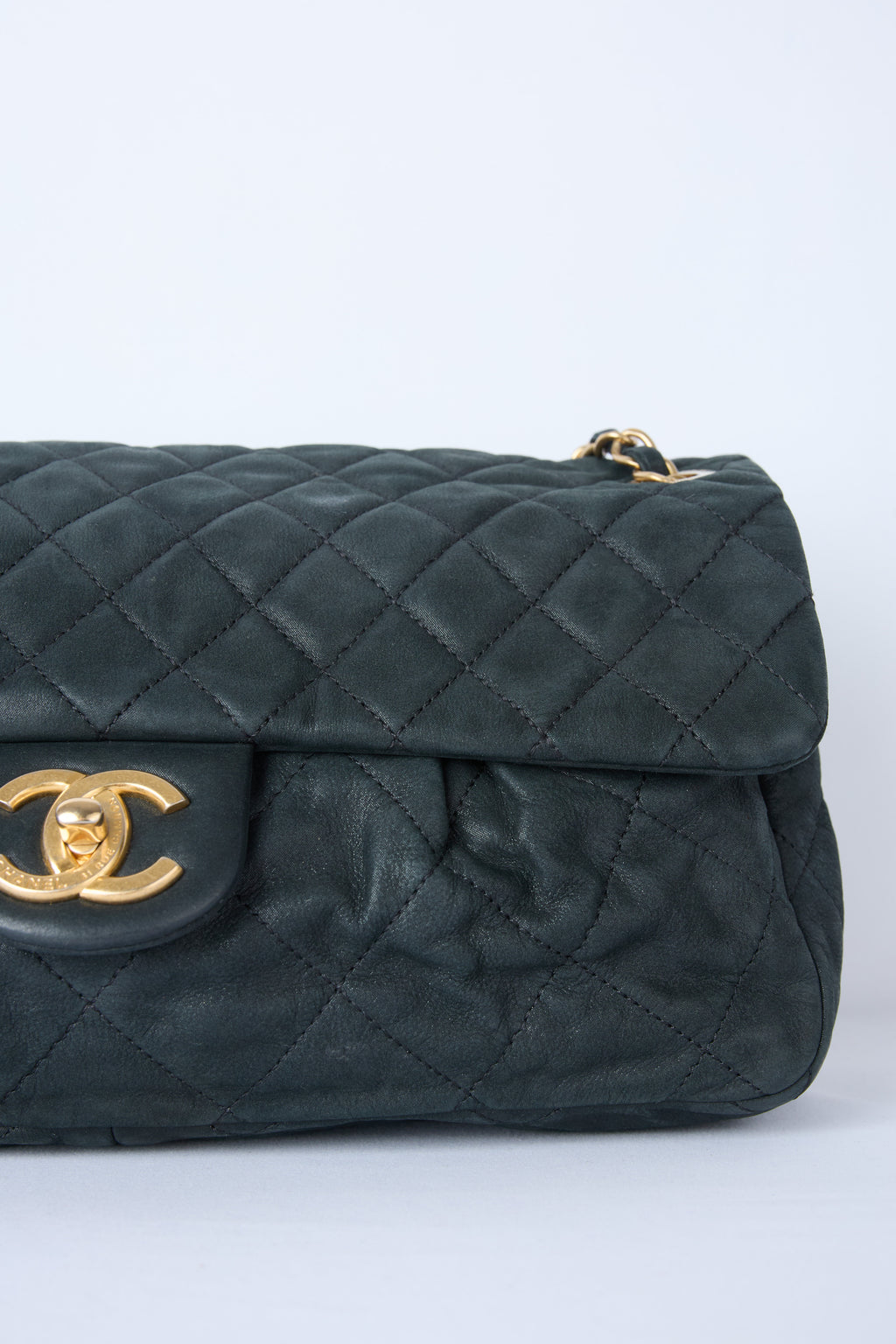 CHANEL CHIC QUILT FLAP