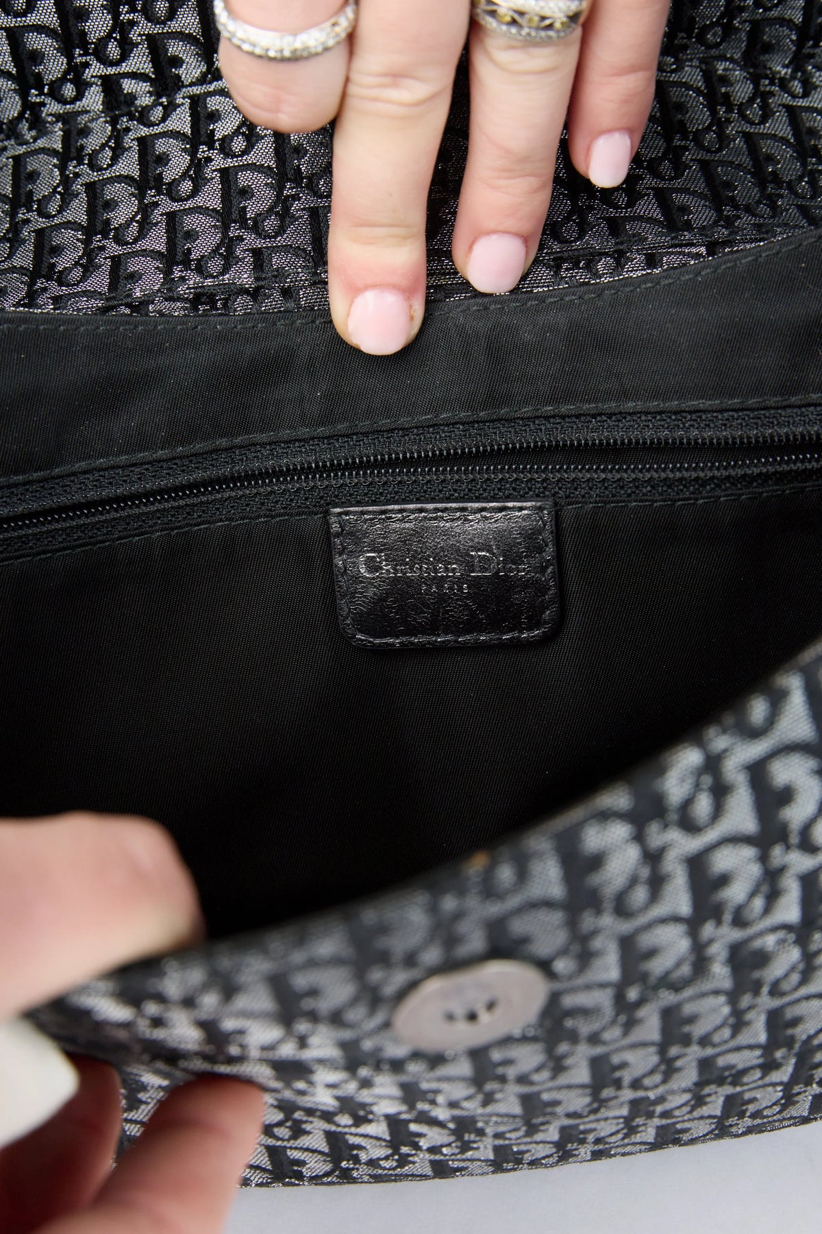 DIOR BLACK OBLIQUE STREET CHIC COLUMBUS
